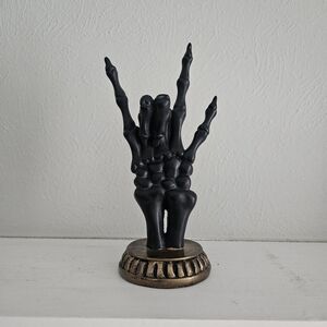 LAST CHANCE CLEARANCE-NWT Ashland X Wicked Garden Skeleton Hand Tabletop Decor